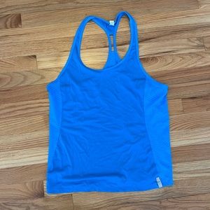 Like new women’s under armour large work out tank